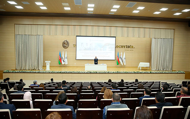 banm-de-i-kurs-telebeleri-ucun-orientasiya-proqrami-davam-edir