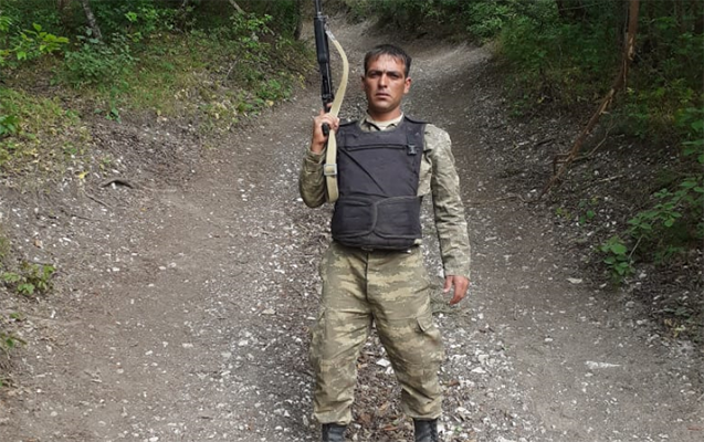 heyat-yoldasi-ile-eyni-gunde-dogulan-sehid