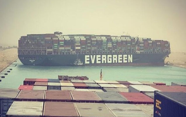 “Evergreen” saya oturdu, Süveyş kanalı bağlandı