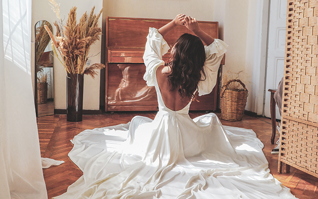 qadin-ucun-qizi-ile-bir-araya-geldi