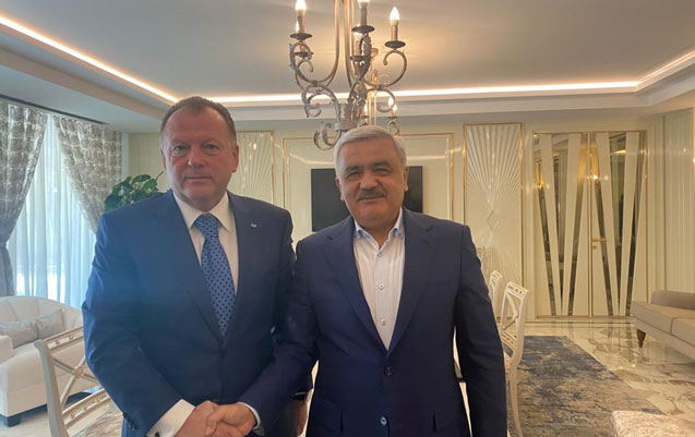 rovneq-abdullayev-vizerle-gorusdu