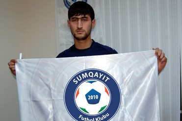 affa-dan-azerbaycanli-kecmis-futbolcuya-omurluk-ceza