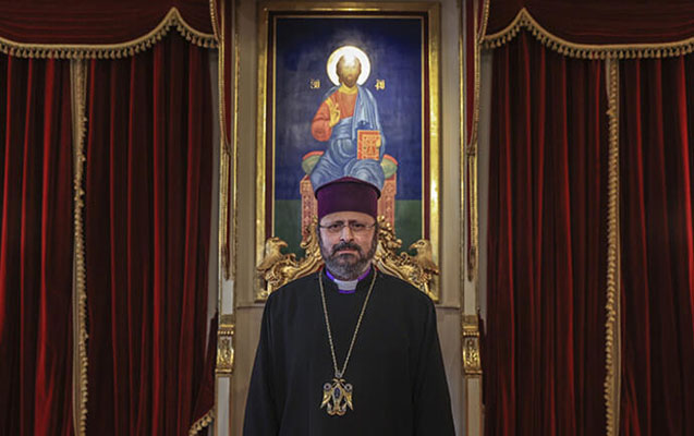 ermeni-patriarx-1915-ci-il-hadiselerinin-siyasi-alete-cevrilmesini-pisledi