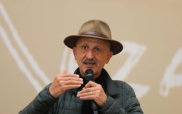 dunya-sohretli-fotoqrafdan-alov-qulleleri-ile-bagli-paylasim
