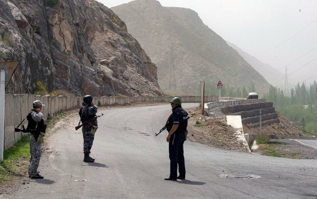 qirgizistan-ve-tacikistan-qosunlari-serheddeki-munaqise-zonasindan-geri-cekir