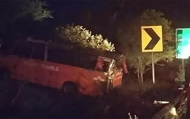 pakistanda-agir-qeza-15-olu-20-yarali