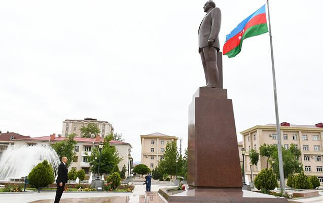 prezident-naxcivanda-heyder-eliyevin-abidesini-ziyaret-etdi
