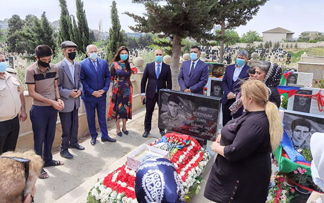 sehidimiz-dogum-gununde-mezari-basinda-anildi