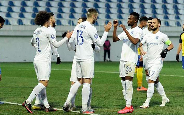 sabah-3-futbolcu-ile-yollarini-ayirdi