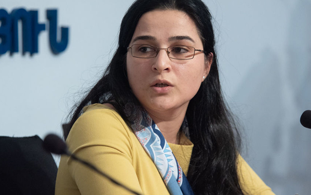 anna-naqdalyan-da-istefaya-getdi