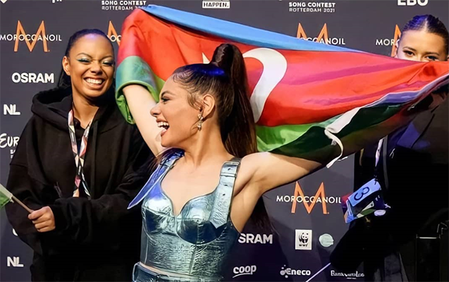 samire-bayraqla-bagli-qalmaqaldan-danisdi