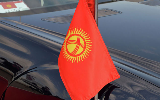 qirgizistan-prezidentinin-korteji-qezaya-dusdu