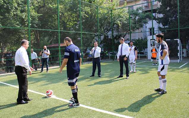 yasamalda-yeni-futbol-meydancasi-istifadeye-verilib