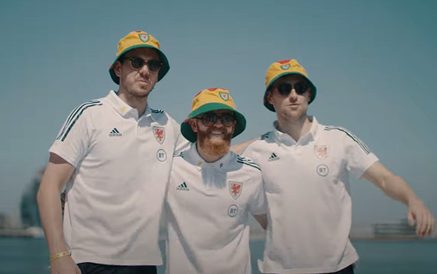 uelsli-futbolcularin-baki-gezintisi
