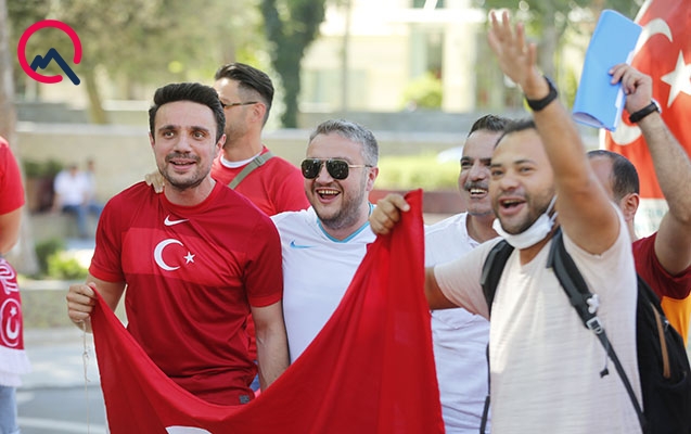 turkiyeni-oz-evinde-desteklemeye-gelenler