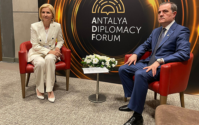 ceyhun-bayramov-antalyada-irina-vlahla-gorusdu