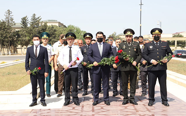 neftcalada-silahli-quvveler-gunu-qeyd-olundu