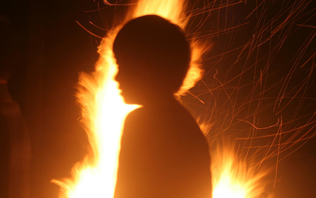 2-yasli-qiz-facievi-sekilde-oldu