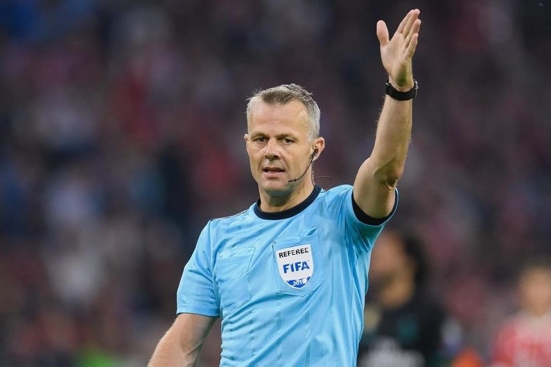 meshur-hakim-bakiya-gelir