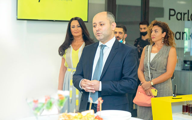 yelo-bank-yeni-konseptde-28-may-filialini-acdi
