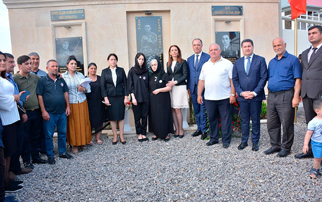 abseronda-sehidin-baralyefinin-acilisi-olub