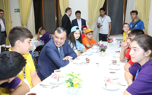 sahil-babayev-qalibler-dusergesinde