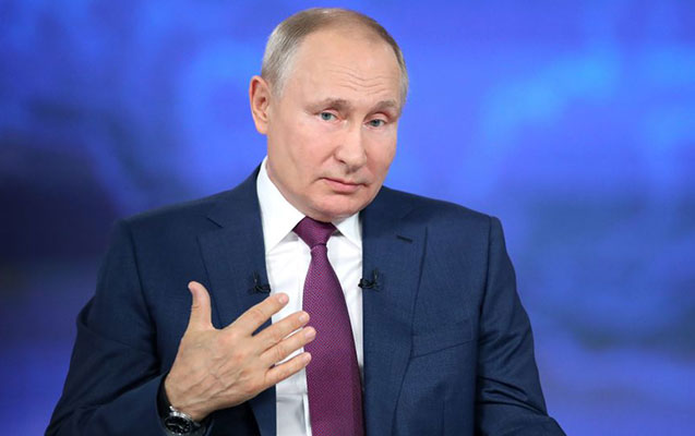 “Biz vahid xalqıq” - Putin Ukraynadan yazdı