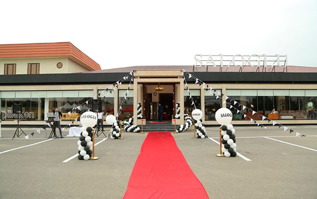 qazax-agstafada-saloglu-mebel-kompleksi-ve-muasir-avtostansiyanin-acilisi-oldu