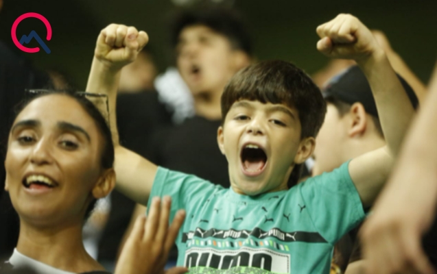 neftci-azarkesleri-pandemiyadan-sonra-ilk-defe-stadionda