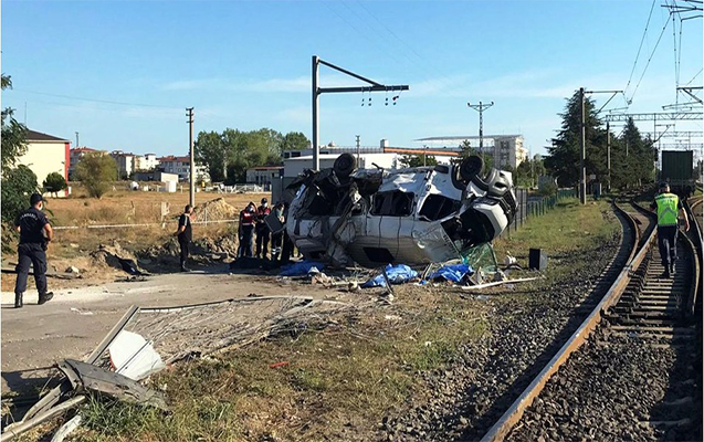 turkiyede-dehsetli-yol-qezasi