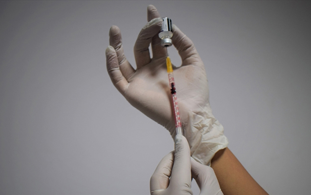 Çində iki doza vaksin vurulanların sayı bir milyardı ötdü