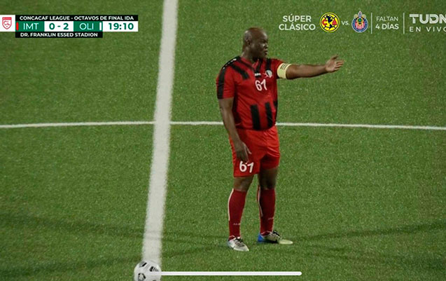 60 yaşlı prezident futbol matçında 54 dəqiqə oynadı