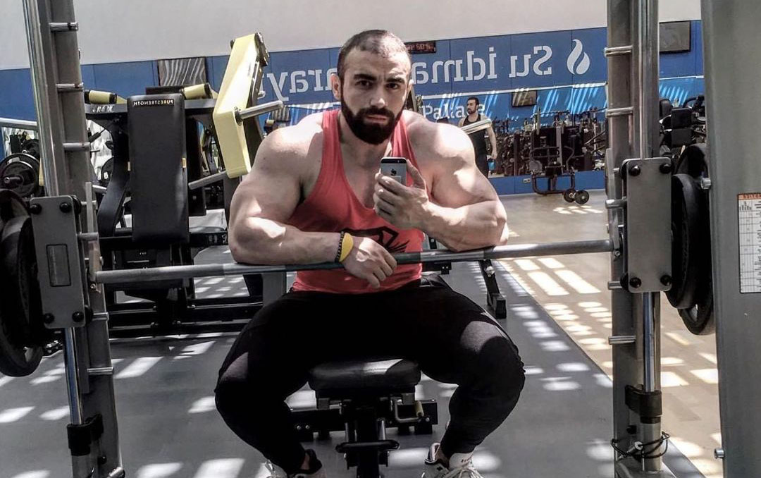 bakida-mesqci-idman-zalinda-oldu