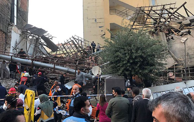 turkiyede-dagintilar-altindan-13-nefer-cixarildi