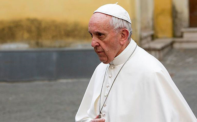 Papa qadınla münasibəti olan yepiskopun istefasını qəbul etdi