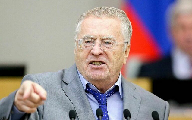 jirinovski-suni-nefes-aparatina-qosuldu