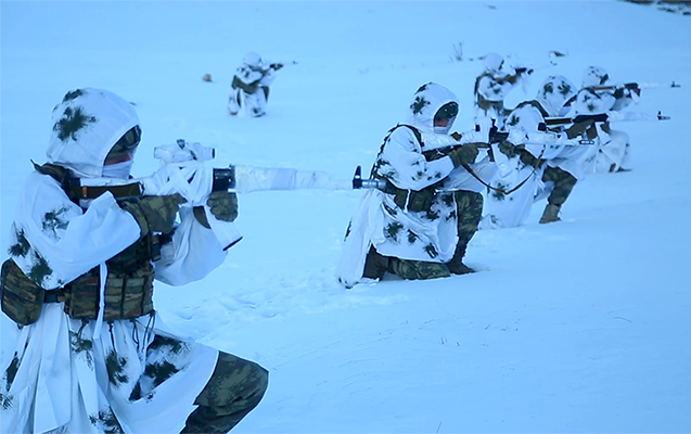 Komando hərbi hissəsində taktiki-xüsusi təlimlər keçirilib - Video