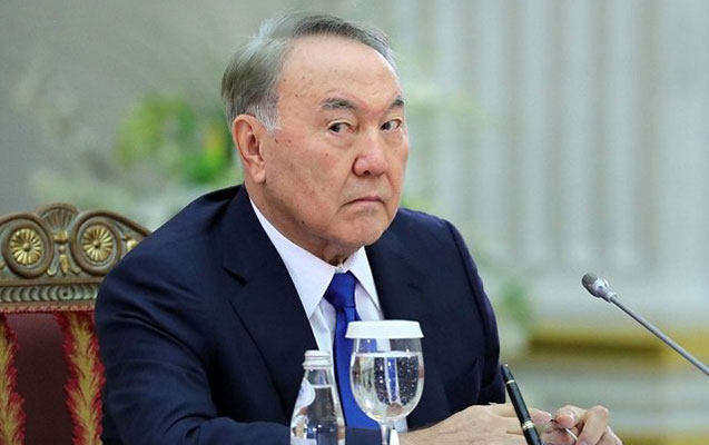 Nazarbayev MDB dövlət başçıları ilə şəkil çəkdirmək istəmədi
