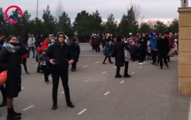 yangin-olan-mektebde-bu-gun-dersler-distant-kecirilecek