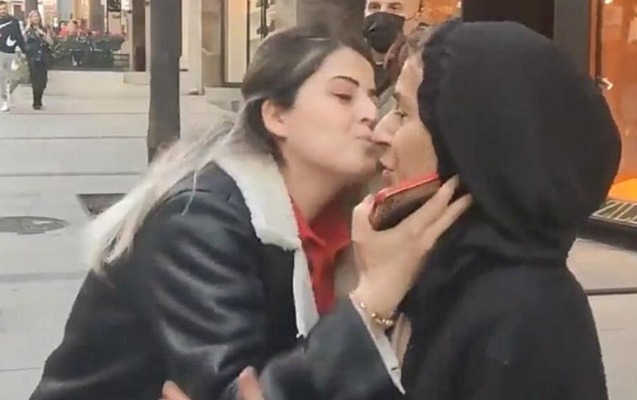 onu-opmek-isteyen-fanatina-bele-reaksiya-verdi