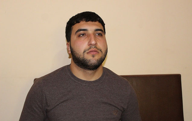 ogurladigi-qizillari-satib-eylenceye-xercledi