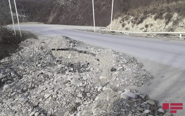 samaxida-avtomobil-yolunda-qeyde-alinan-yuyulma-ile-bagli