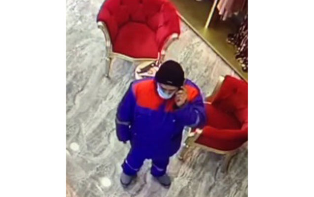 azersu-emekdasi-adi-ile-magaza-sahibini-aldatdi