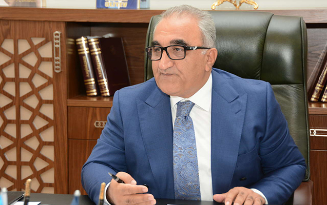 qirmizi-diplomun-hec-bir-ustunluyu-yoxdur