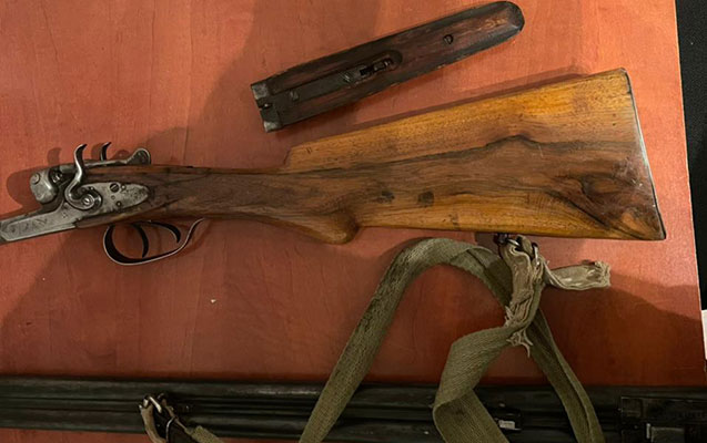 agsu-sakininden-qanunsuz-saxladigi-odlu-silah-goturuldu