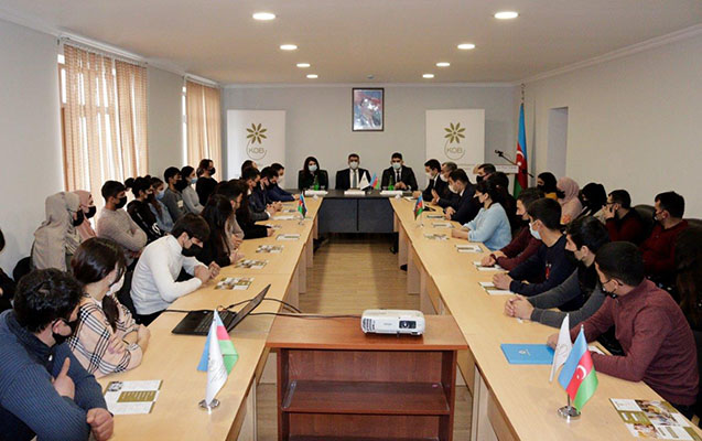 genclerin-biznes-emalatxanasi-layihesi-uzre-telimlere-start-verildi