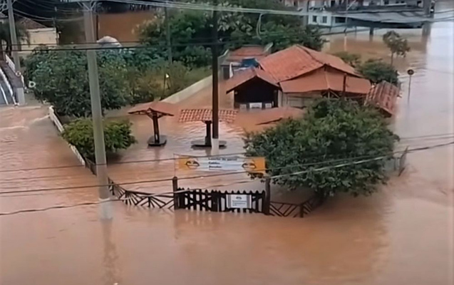 dasqinlar-braziliyani-cengine-aldi-19-olu