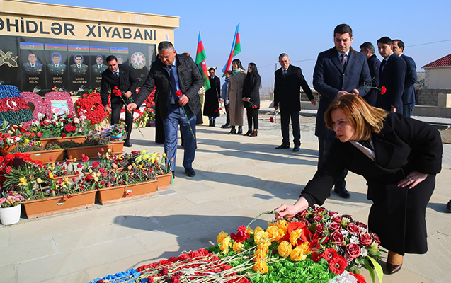 bineqedide-sehidlerin-mezari-ziyaret-olundu