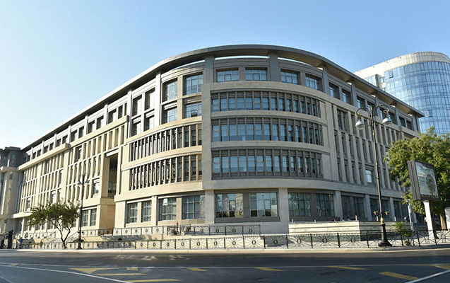 20-nomreli-mekteb-lisey-yeniden-distant-tehsile-kecdi