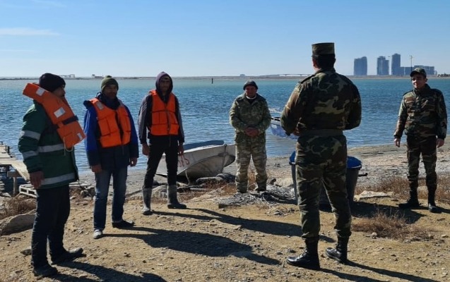 qaradagda-kicikhecmli-gemi-istifadecileri-ile-maariflendirme-isi-aparilib